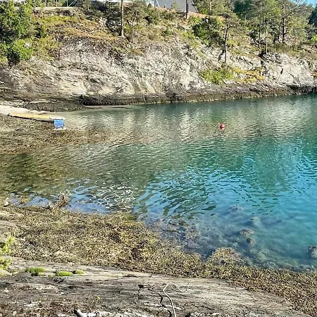 4 Person In Omastrand-by Traum * Sanddal